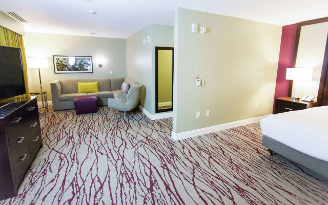 photo 5 of DoubleTree by Hilton Hotel Savannah Historic District