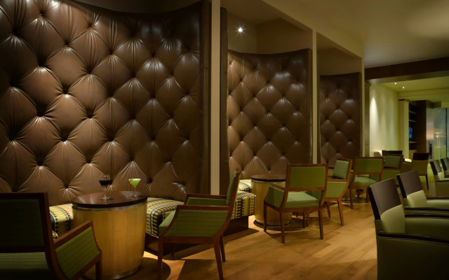 photo 2 of DoubleTree by Hilton Omaha Downtown