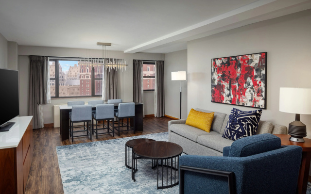 photo 5 of DoubleTree by Hilton Hotel & Suites Pittsburgh Downtown