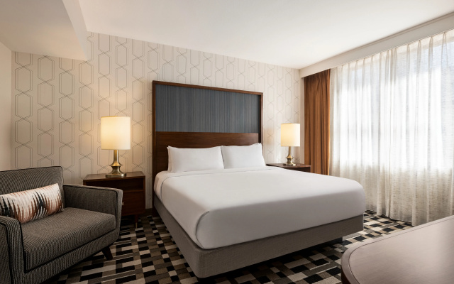 photo 2 of The American Hotel Atlanta Downtown, Tapestry Collection by Hilton