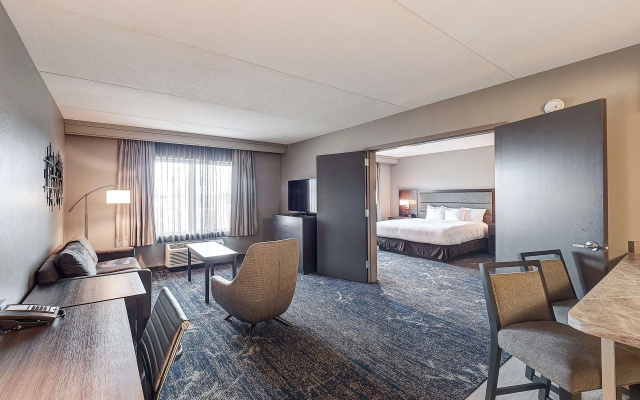 photo 5 of DoubleTree by Hilton Hotel Bloomington