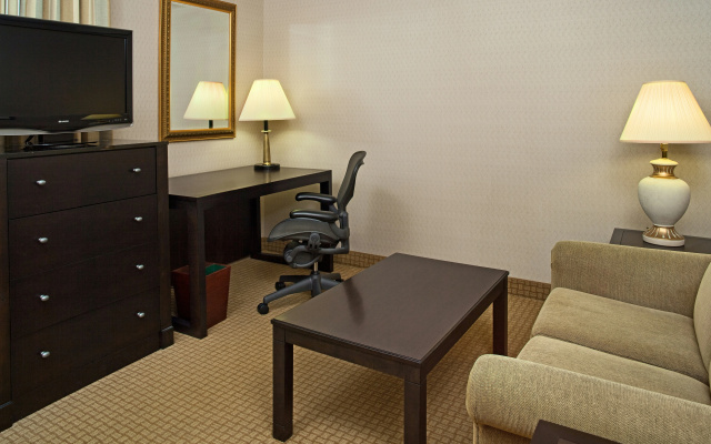 photo 3 of DoubleTree by Hilton Hotel Chicago Wood Dale - Elk Grove