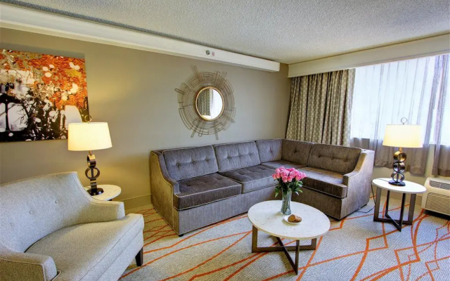 photo 4 of DoubleTree by Hilton Denver Central Park