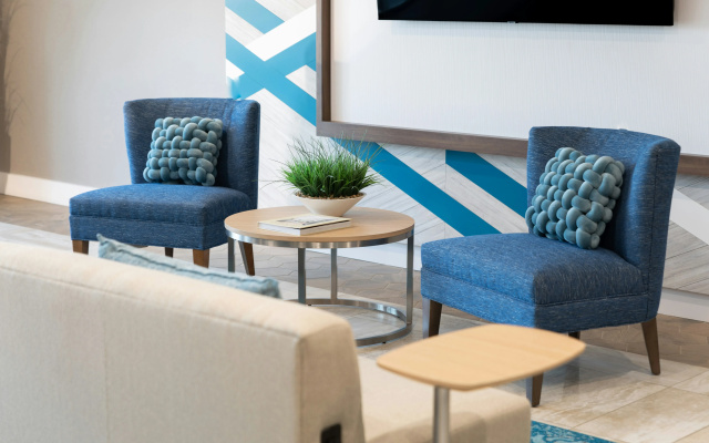 photo 4 of Hilton Garden Inn Des Moines Airport