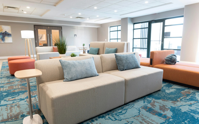 photo 5 of Hilton Garden Inn Des Moines Airport