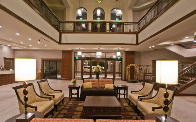photo 2 of DoubleTree by Hilton Los Angeles - Rosemead