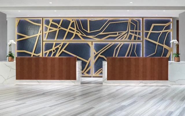 photo 2 of DoubleTree by Hilton Hotel Newark Airport