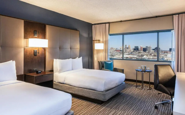 photo 5 of DoubleTree by Hilton Hotel Newark Airport