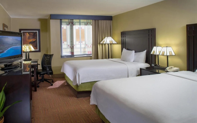 photo 4 of Doubletree by Hilton Phoenix - Tempe
