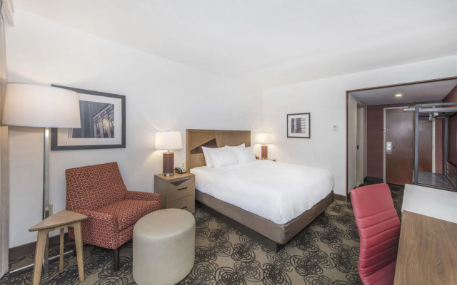 photo 4 of DoubleTree by Hilton Raleigh - Cary