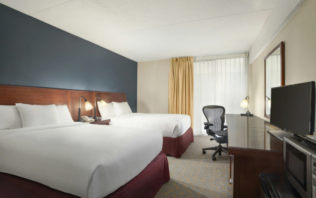 photo 3 of DoubleTree by Hilton Dallas - DFW Airport North