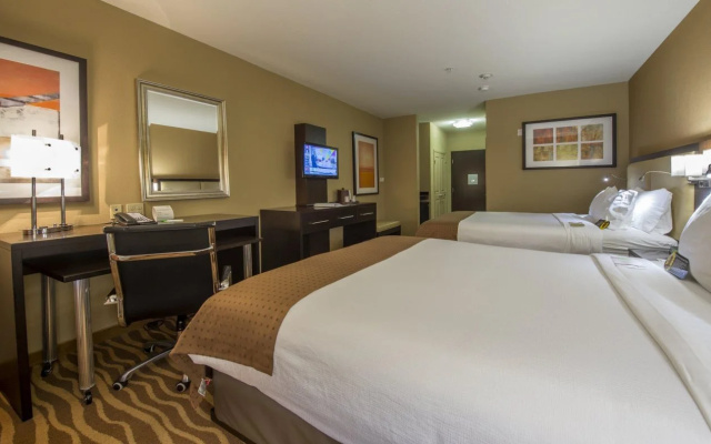 photo 3 of DoubleTree by Hilton Houston Westchase