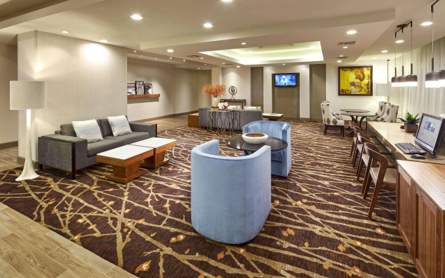 photo 2 of DoubleTree by Hilton LAX - El Segundo