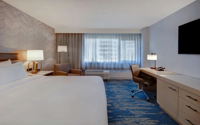 photo 3 of DoubleTree by Hilton LAX - El Segundo