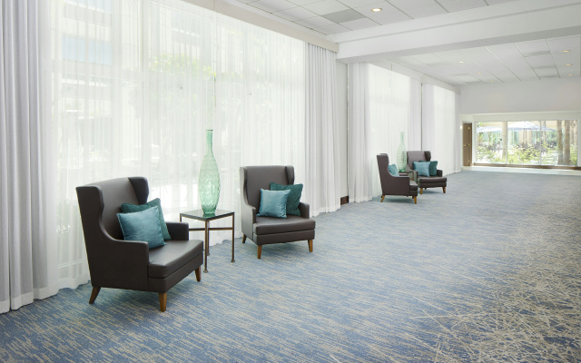 photo 2 of DoubleTree by Hilton Los Angeles - Commerce