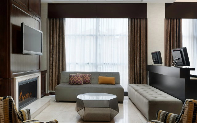 photo 3 of DoubleTree by Hilton Milwaukee - Brookfield