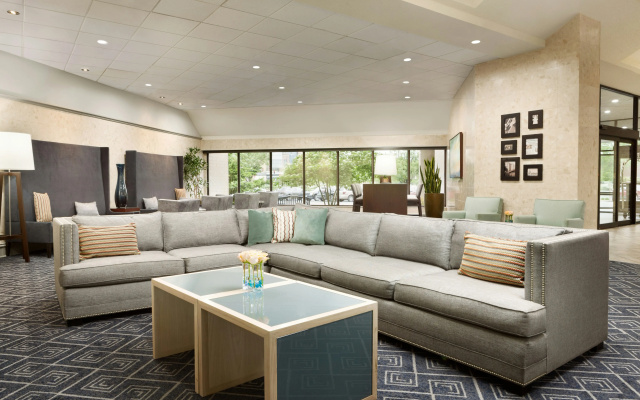 photo 2 of DoubleTree by Hilton Minneapolis - Park Place