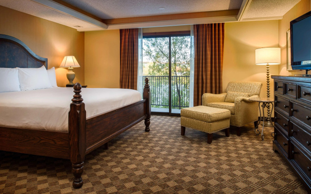 photo 4 of DoubleTree by Hilton Seattle Airport
