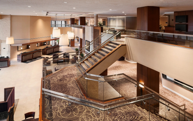 photo 2 of Doubletree by Hilton Somerset Hotel and Conference Center