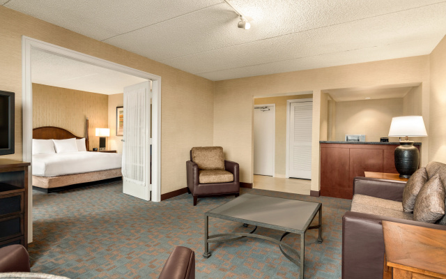 photo 3 of Doubletree by Hilton Somerset Hotel and Conference Center