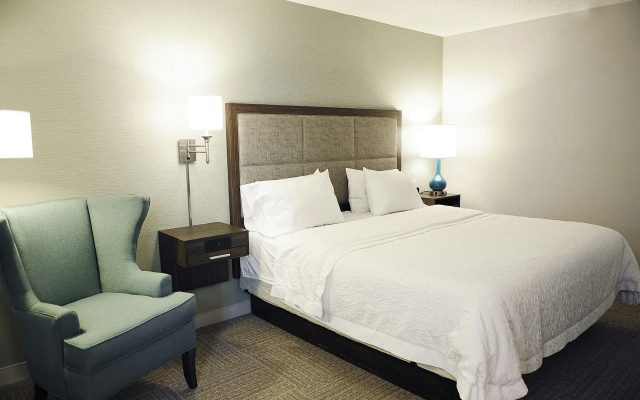 photo 3 of DoubleTree by Hilton Sterling - Dulles Airport