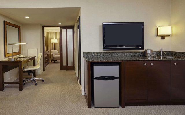 photo 4 of DoubleTree by Hilton Washington DC - Crystal City