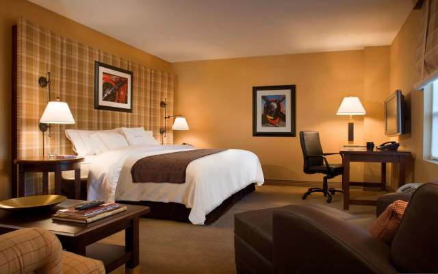 photo 3 of DoubleTree Cincinnati Airport