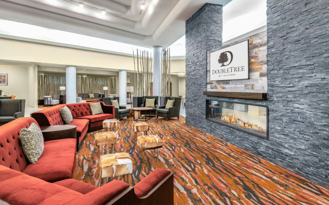 photo 2 of DoubleTree by Hilton Denver - Aurora