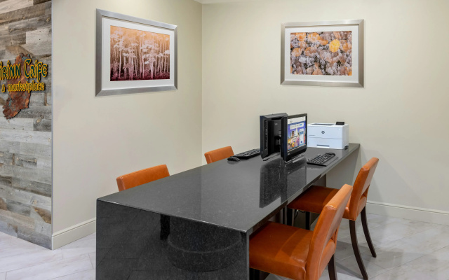 photo 3 of DoubleTree by Hilton Denver - Aurora