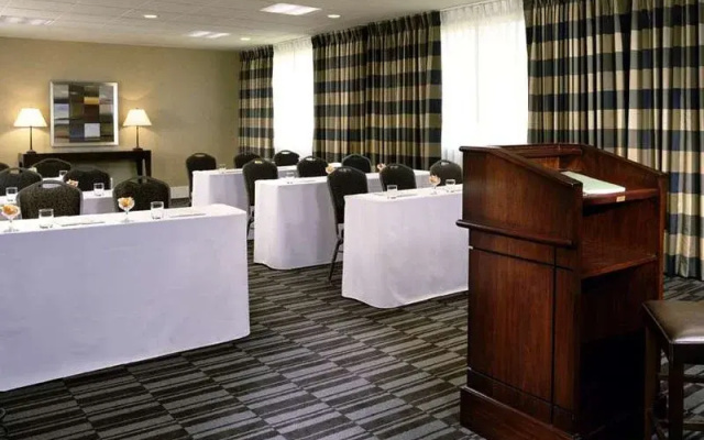 photo 2 of Doubletree Hotel Norwalk