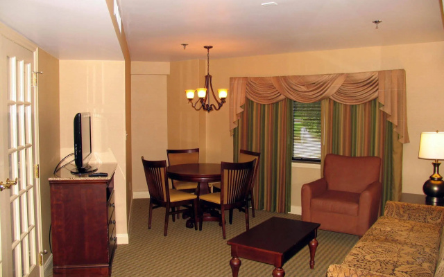 photo 3 of DoubleTree Resort by Hilton Lancaster