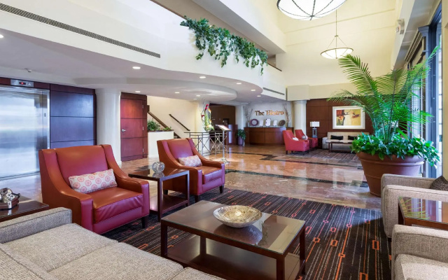 photo 2 of DoubleTree Suites by Hilton Hotel Cincinnati - Blue Ash