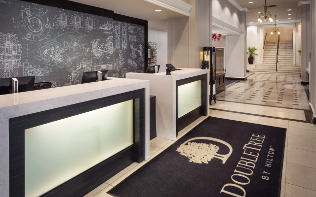 photo 4 of DoubleTree Suites by Hilton Hotel Detroit Downtown - Fort Shelby