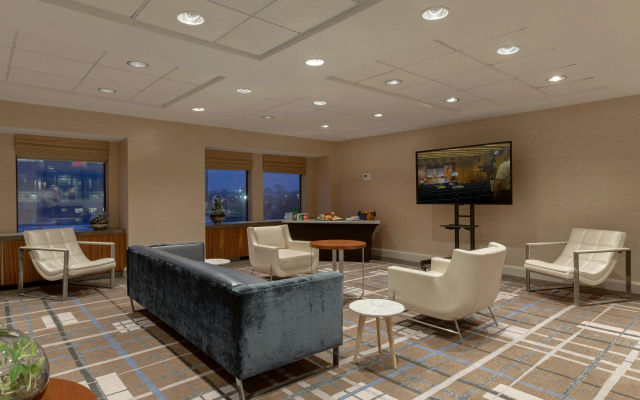 photo 2 of DoubleTree Suites by Hilton Hotel Boston - Cambridge