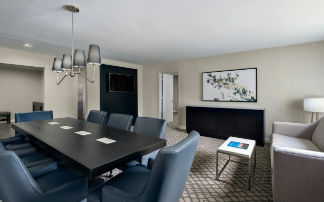 photo 4 of DoubleTree Suites by Hilton Charlotte - SouthPark