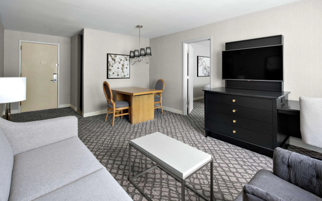 photo 5 of DoubleTree Suites by Hilton Charlotte - SouthPark