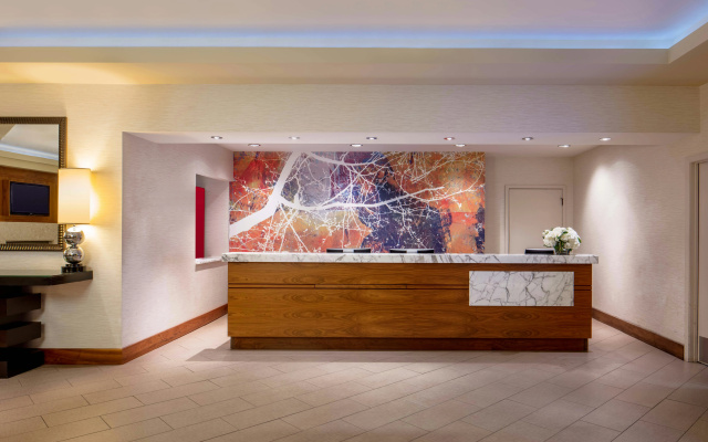 photo 2 of DoubleTree Suites by Hilton Hotel Minneapolis