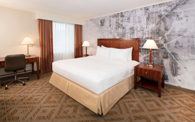 photo 4 of DoubleTree Suites by Hilton Hotel Philadelphia West