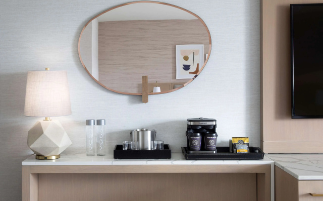 photo 5 of Hilton Santa Monica Hotel & Suites