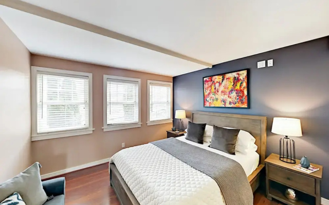 photo 3 of Downtown Asheville #e204 1 Bedroom 1 Bathroom Apts