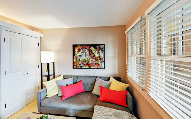 photo 4 of Downtown Asheville #e204 1 Bedroom 1 Bathroom Apts