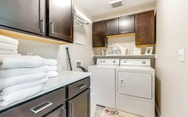 photo 3 of Downtown Coeur D'alene Townhome w/ 2 Balconies!