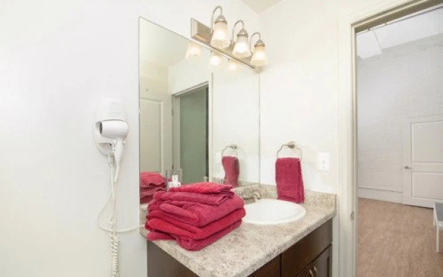 photo 3 of Downtown Denver 2BR Apartment   Open Plan 6496