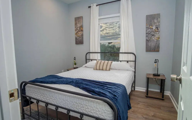 photo 4 of Downtown Dream Home Spacious 4br/2ba Sleeps 12!