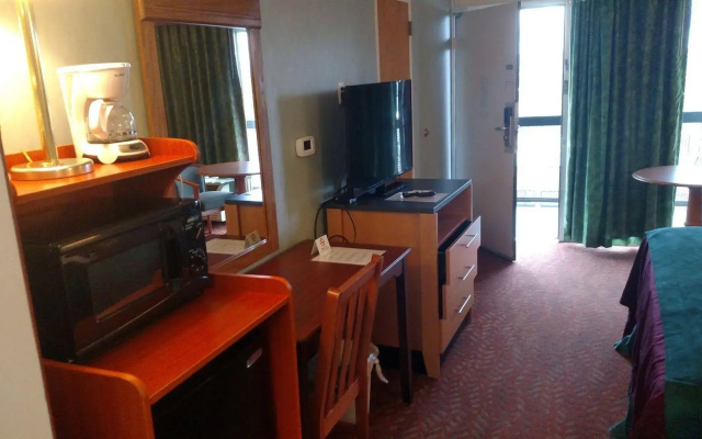 photo 5 of Downtown Inn and Suites
