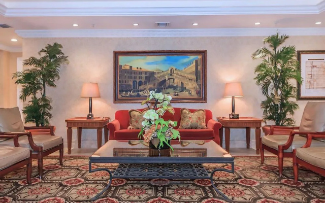 photo 2 of LAs Premier Apartments