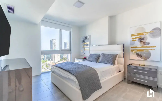 photo 4 of Downtown Miami Condos by Lua Host