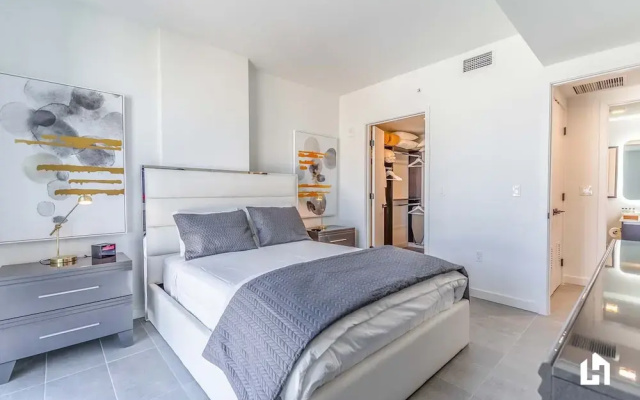 photo 5 of Downtown Miami Condos by Lua Host