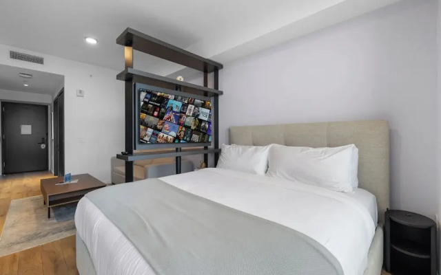 photo 5 of Downtown Miami Luxury Studio W Bay View