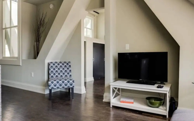 photo 3 of Downtown Penthouse with Free Parking
